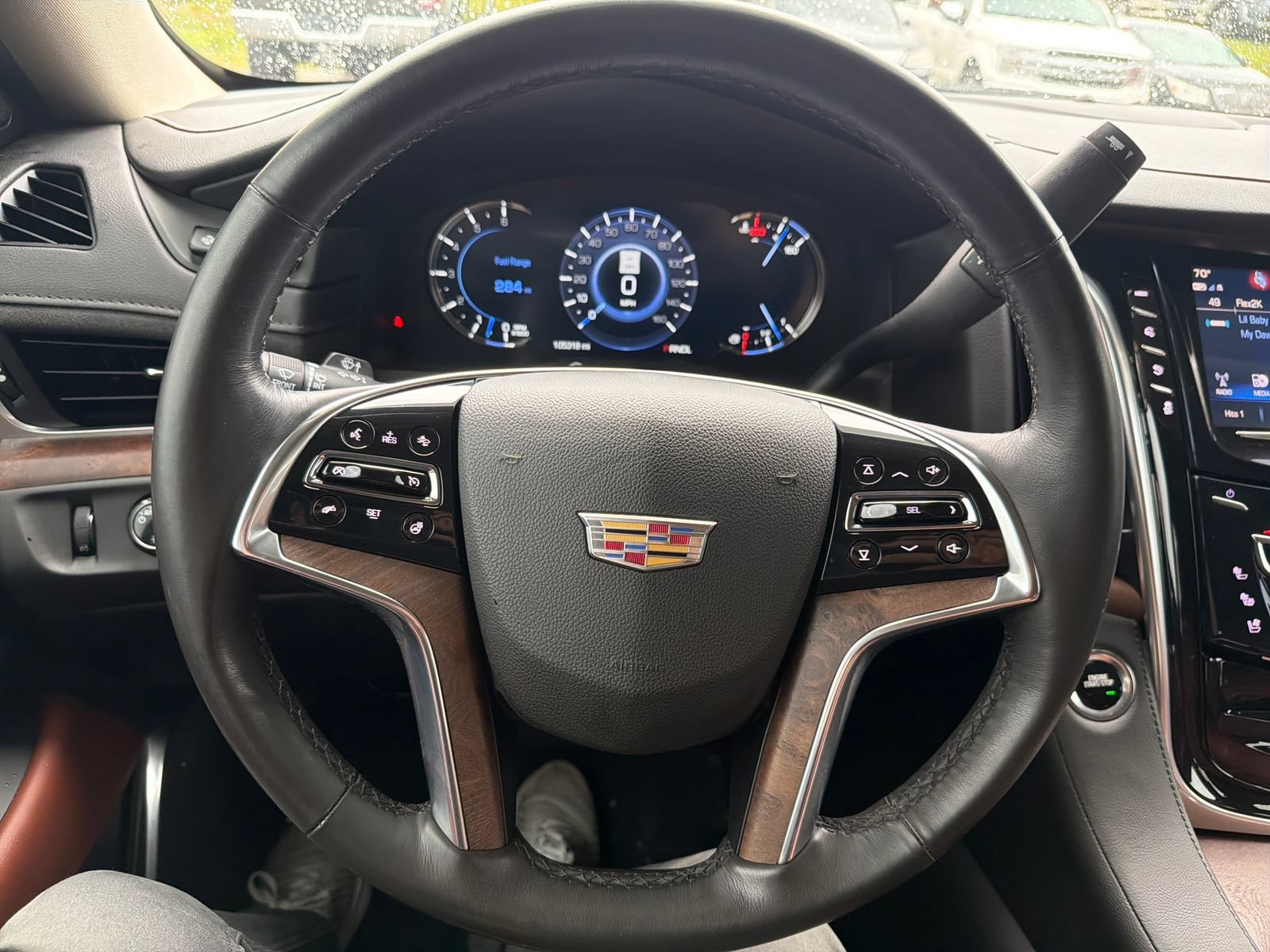 Used 2020 Cadillac Escalade Luxury w/ LPO, Radiant Package AWD/4WD image 17