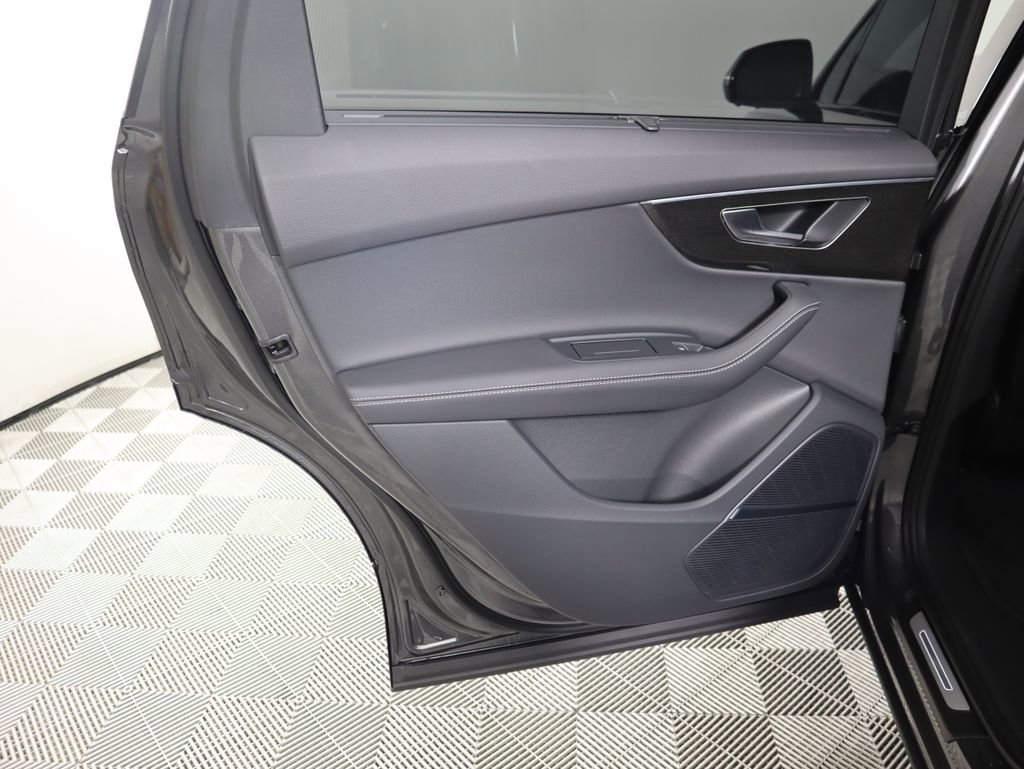 Used 2026 Audi Q7 3.0T Premium Plus w/ Premium Plus Package image 29