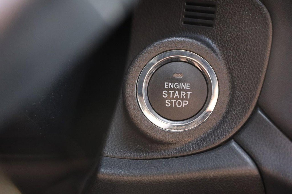 Used 2022 Subaru Outback Limited image 15