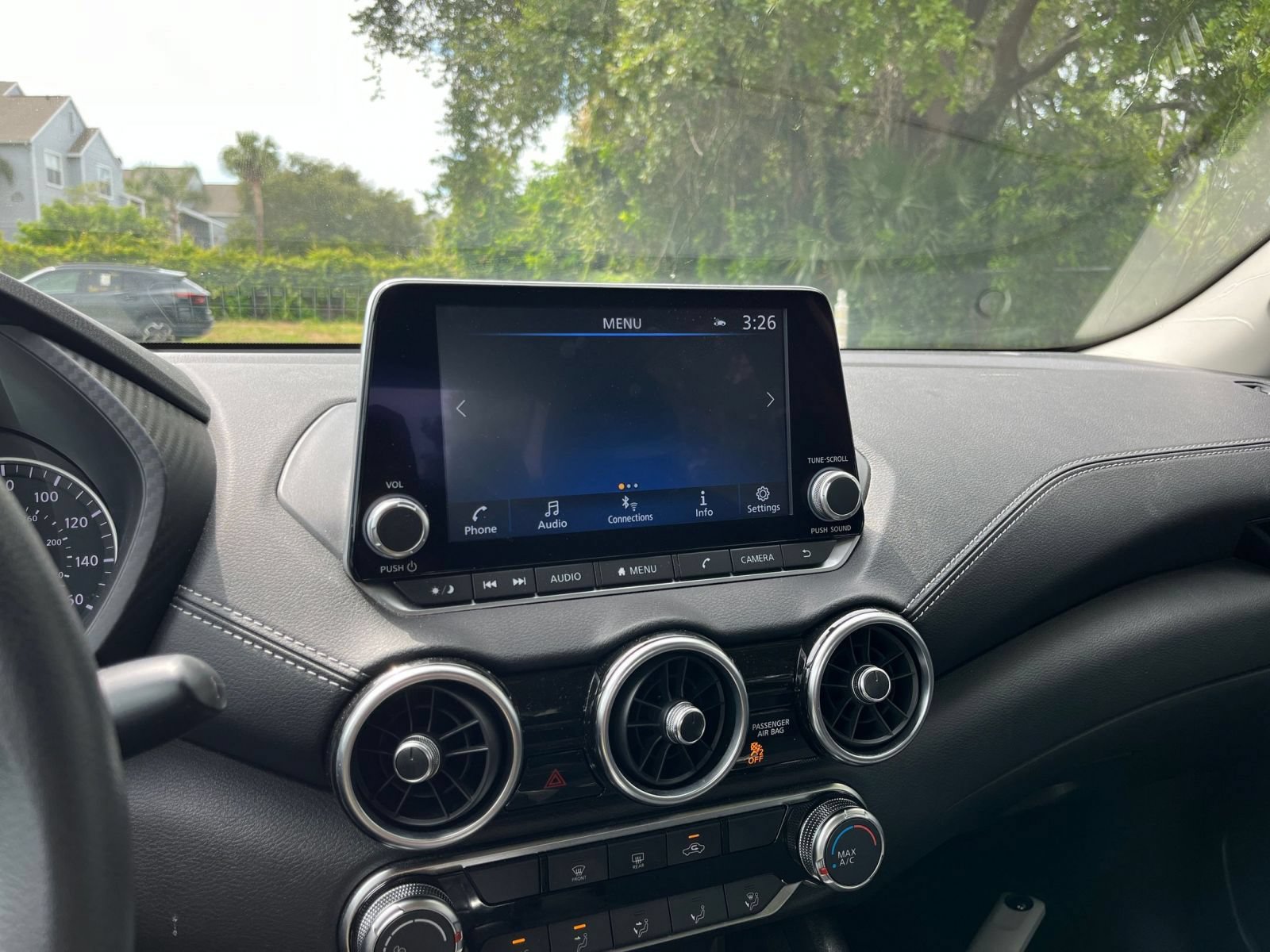 Used 2025 Nissan Sentra SV FWD image 19