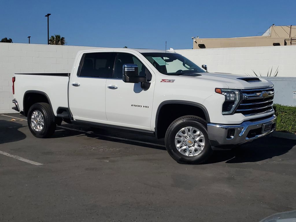 Used 2024 Chevrolet Silverado 2500 LTZ w/ LTZ Premium Package image 2