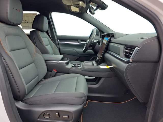 New 2026 GMC Terrain AT4 w/ Convenience Package III AWD/4WD image 17