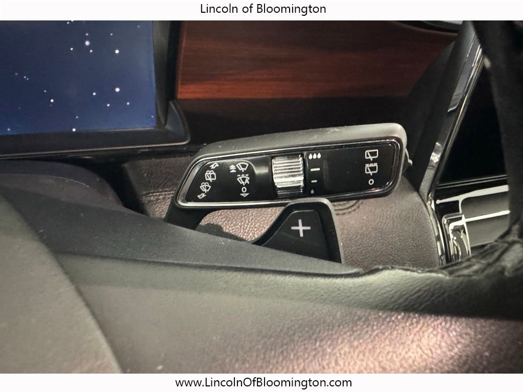 Used 2019 Lincoln Navigator Select AWD/4WD image 56
