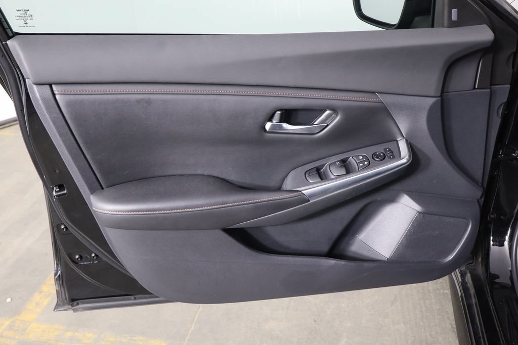 Used 2022 Nissan Sentra SR w/ Trunk Package FWD image 19