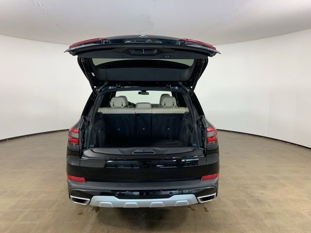 Used 2021 BMW X5 xDrive40i w/ Convenience Package image 12