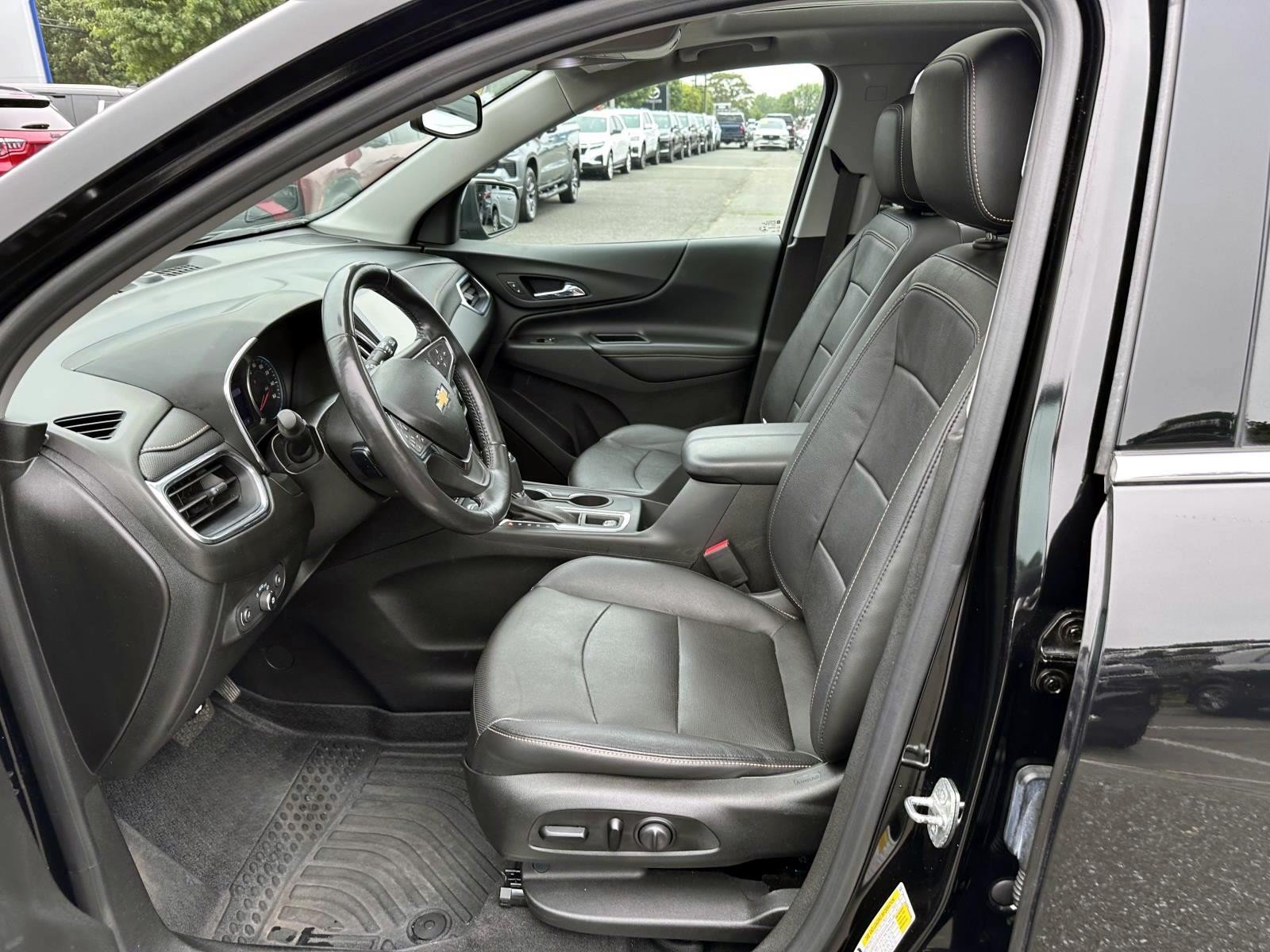 Used 2021 Chevrolet Equinox Premier AWD/4WD image 12