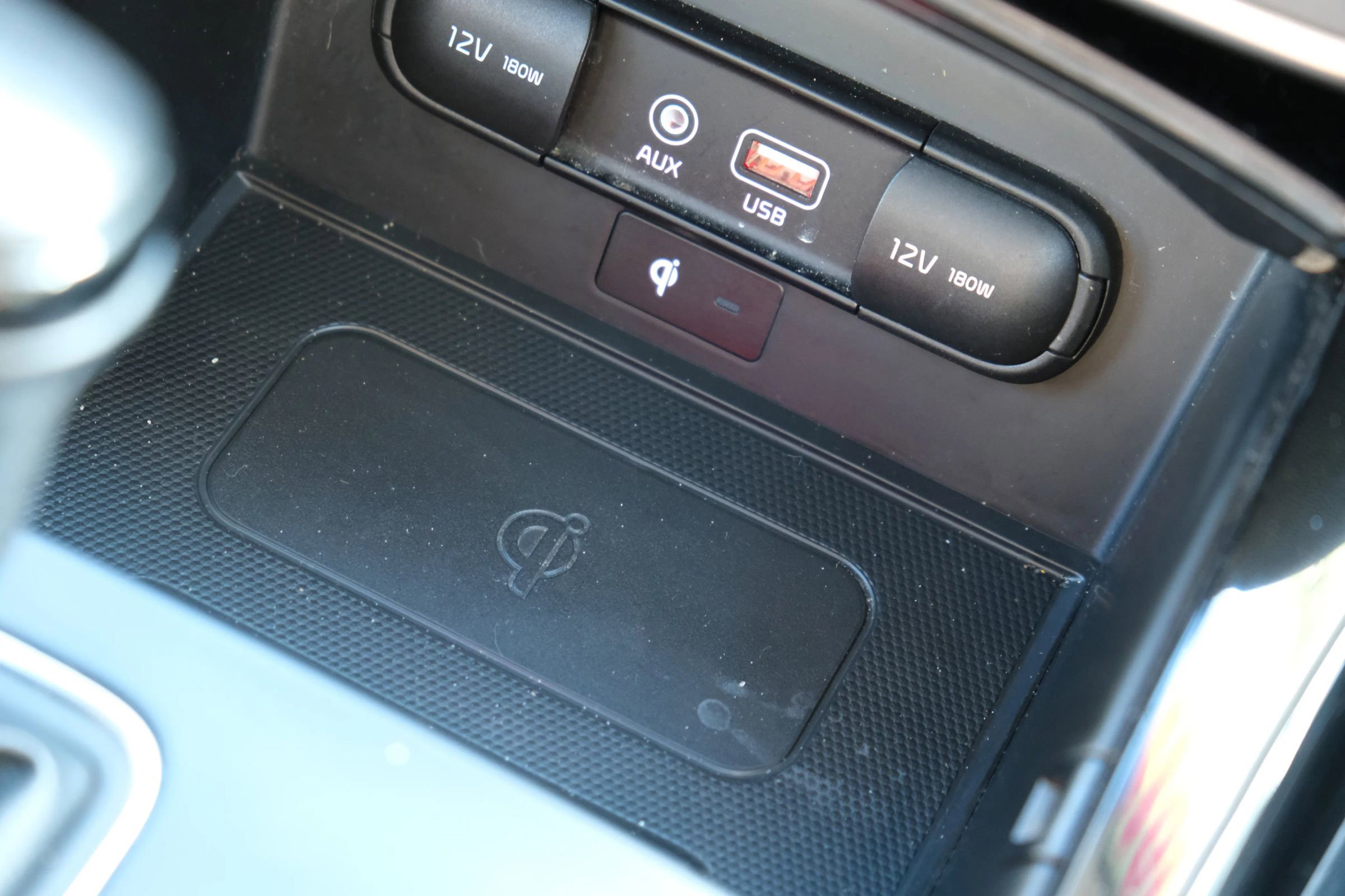 Used 2019 Kia Sorento SX image 38