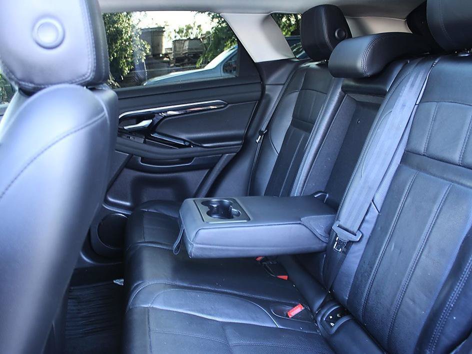 Used 2020 Land Rover Range Rover Evoque SE AWD/4WD image 17