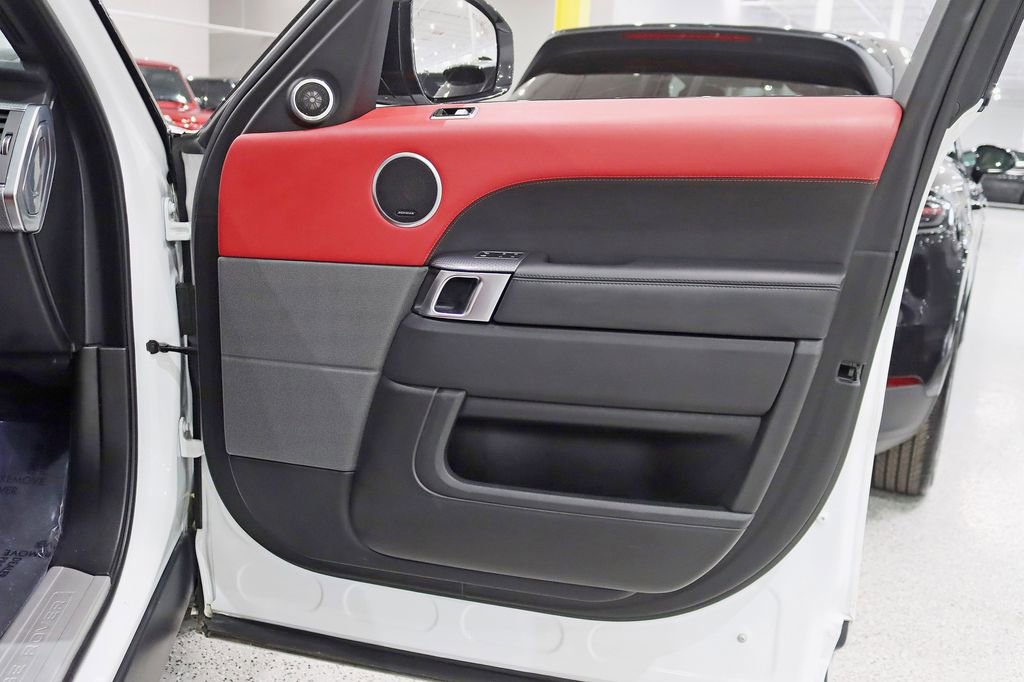 Used 2020 Land Rover Range Rover Sport HSE Dynamic image 36