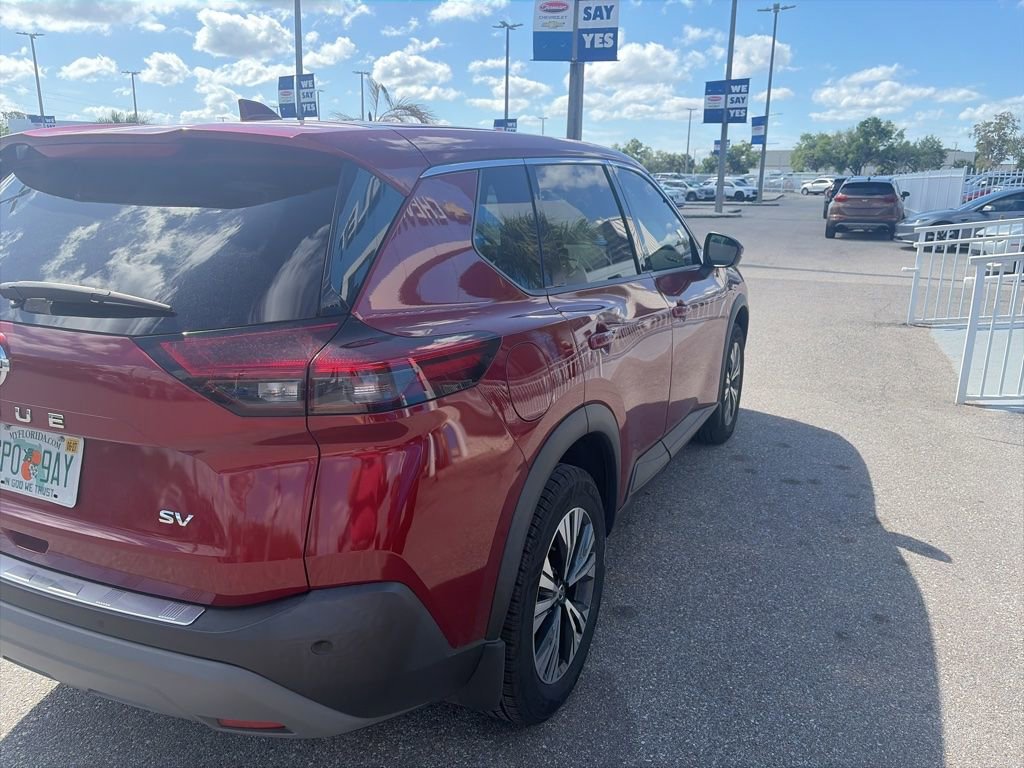 Used 2021 Nissan Rogue SV image 5