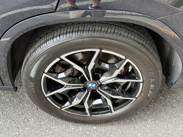 Used 2023 BMW X4 xDrive30i w/ M Sport Package AWD/4WD image 11