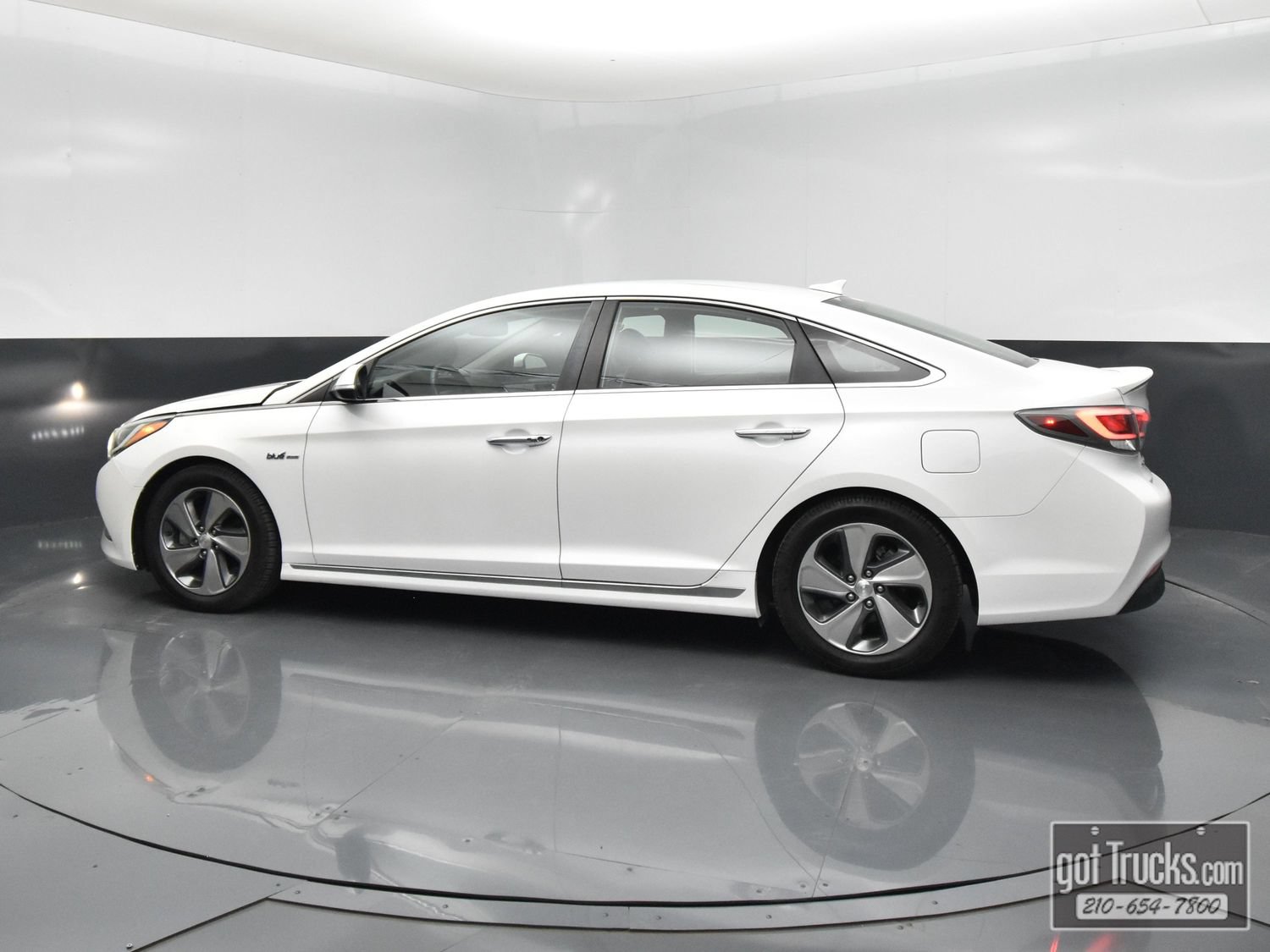 Used 2016 Hyundai Sonata Limited FWD image 3