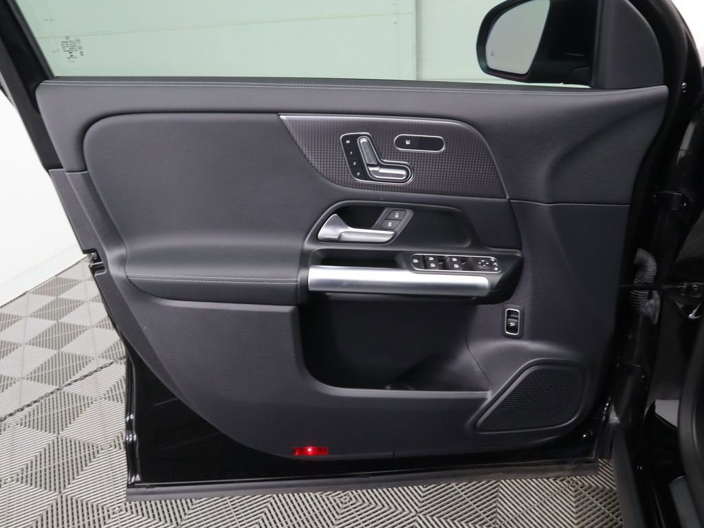 Used 2023 Mercedes-Benz GLA 250 image 24