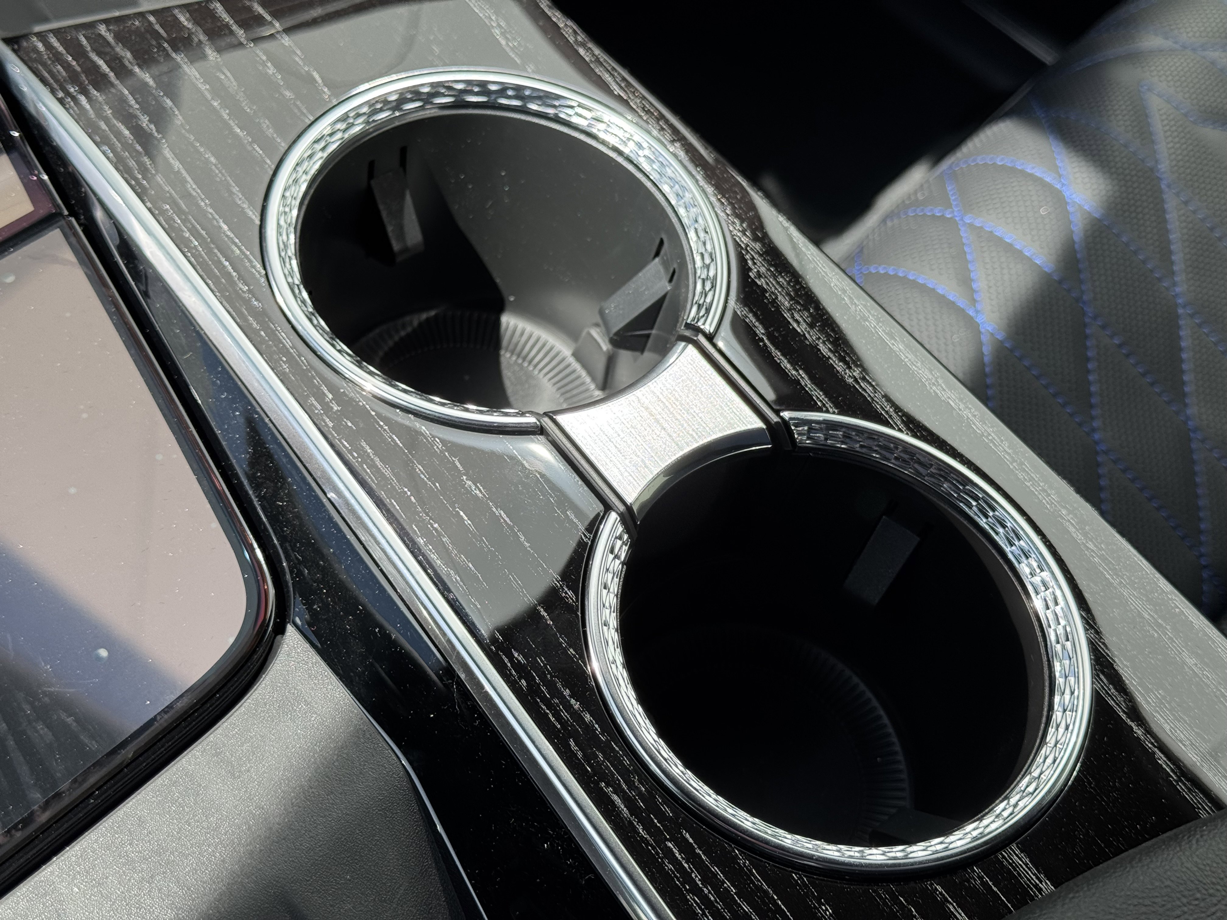 New 2025 Cadillac Escalade IQ Sport 1 w/ Smart Trailering package image 28