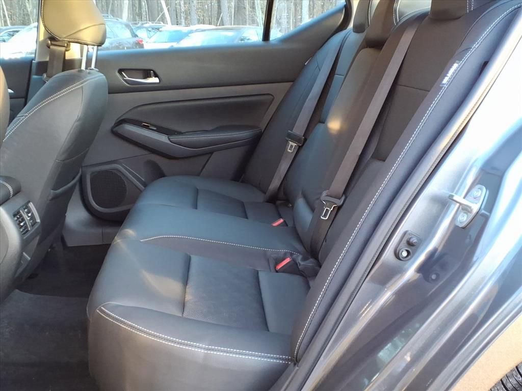 New 2025 Nissan Altima 2.5 SL image 15