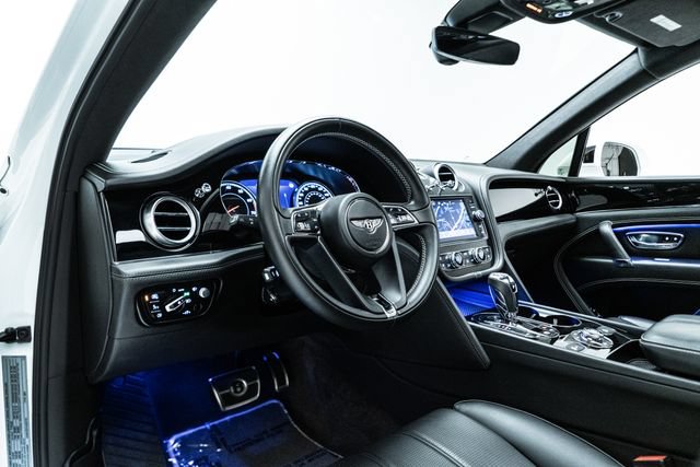 Used 2018 Bentley Bentayga Onyx Edition AWD/4WD image 23
