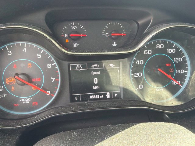 Used 2017 Chevrolet Cruze LT w/ Convenience Package FWD image 10