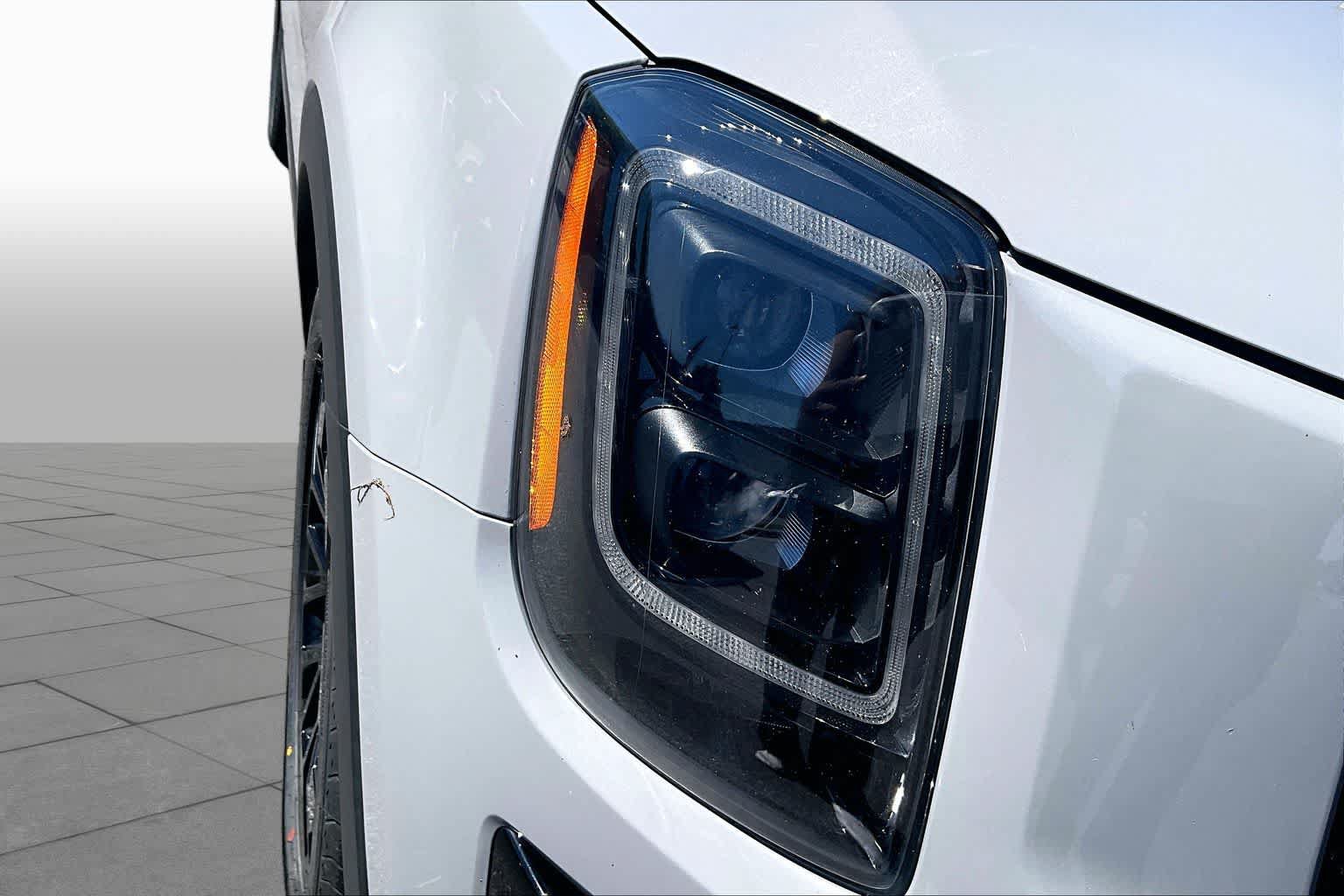 Used 2022 Kia Telluride SX w/ SX Prestige Package AWD/4WD image 28