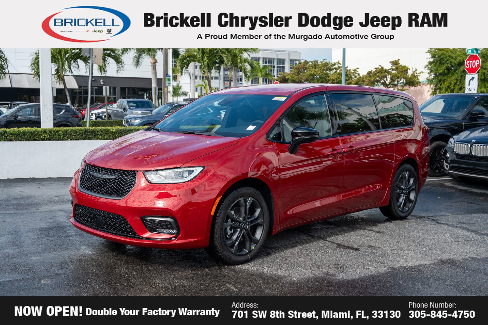 New 2026 Chrysler Pacifica Select image 1