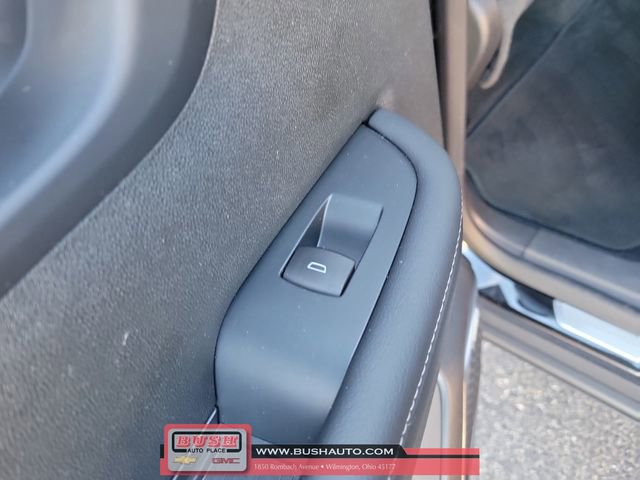 Used 2025 Buick Enclave Preferred image 18