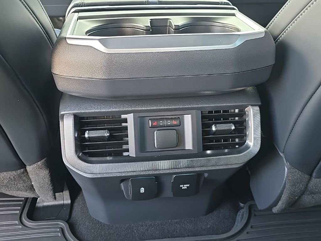 Used 2024 Ford F150 Platinum w/ FX4 Off-Road Package image 18