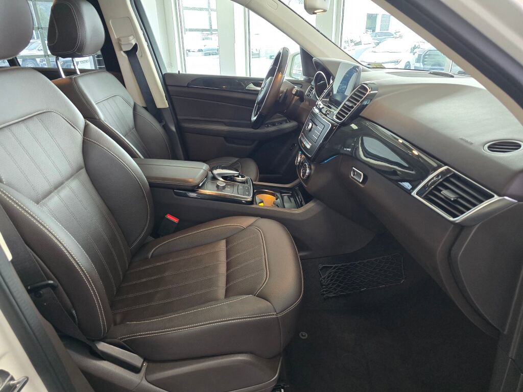 Used 2018 Mercedes-Benz GLE 350 4MATIC image 48