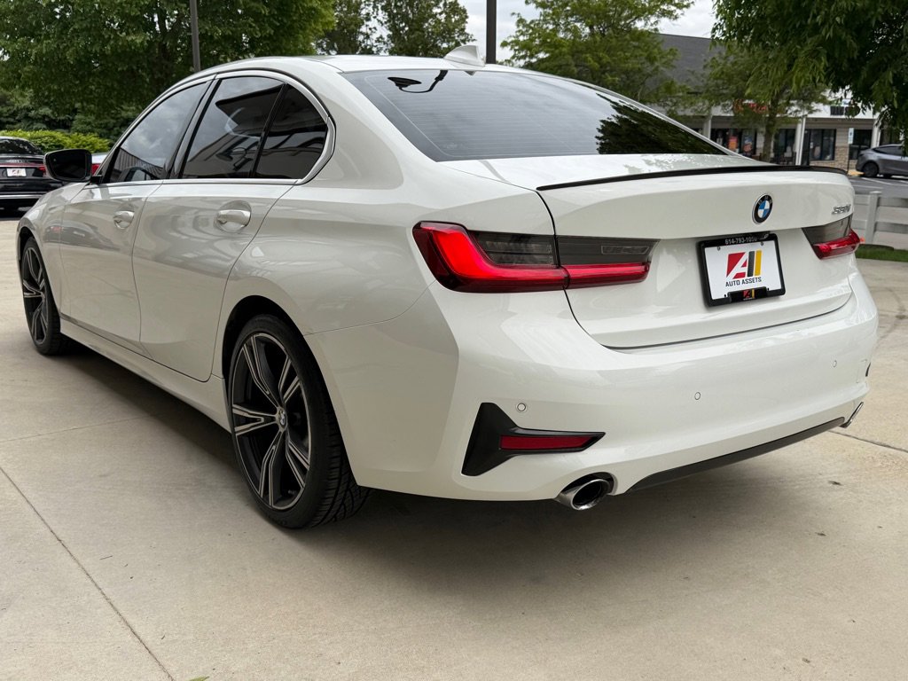 Used 2021 BMW 330i Sedan w/ Driving Assistance Package RWD image 9