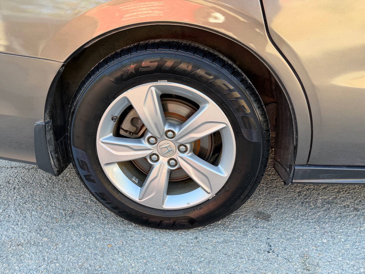 Used 2018 Honda Odyssey EX-L image 13