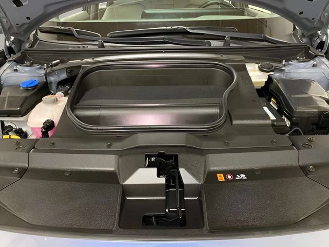 Used 2025 Hyundai Ioniq 6 SEL RWD image 85