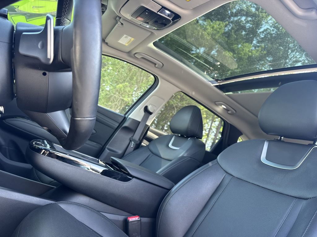 Used 2025 Hyundai Tucson Limited image 33