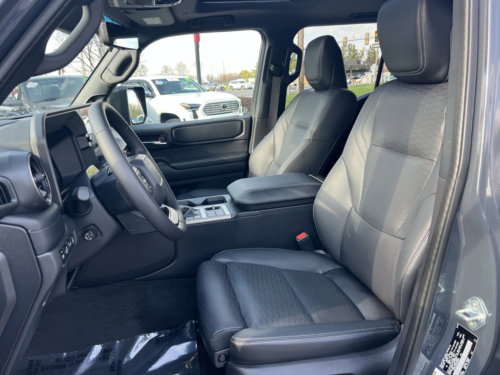 Used 2025 Toyota Land Cruiser w/ Premium Package image 13