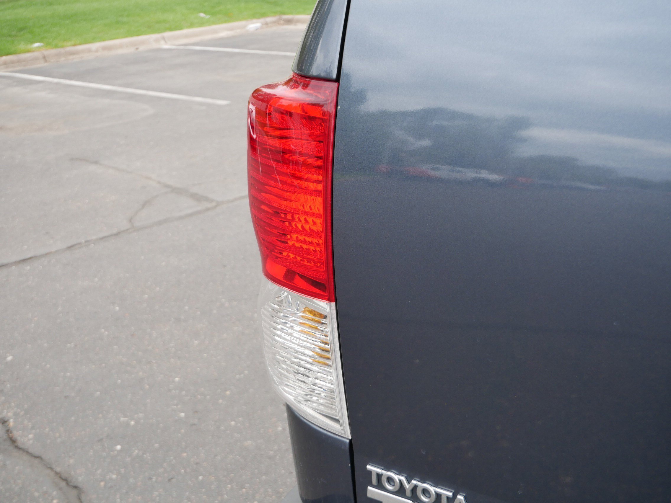 Used 2010 Toyota Tundra Limited AWD/4WD image 17