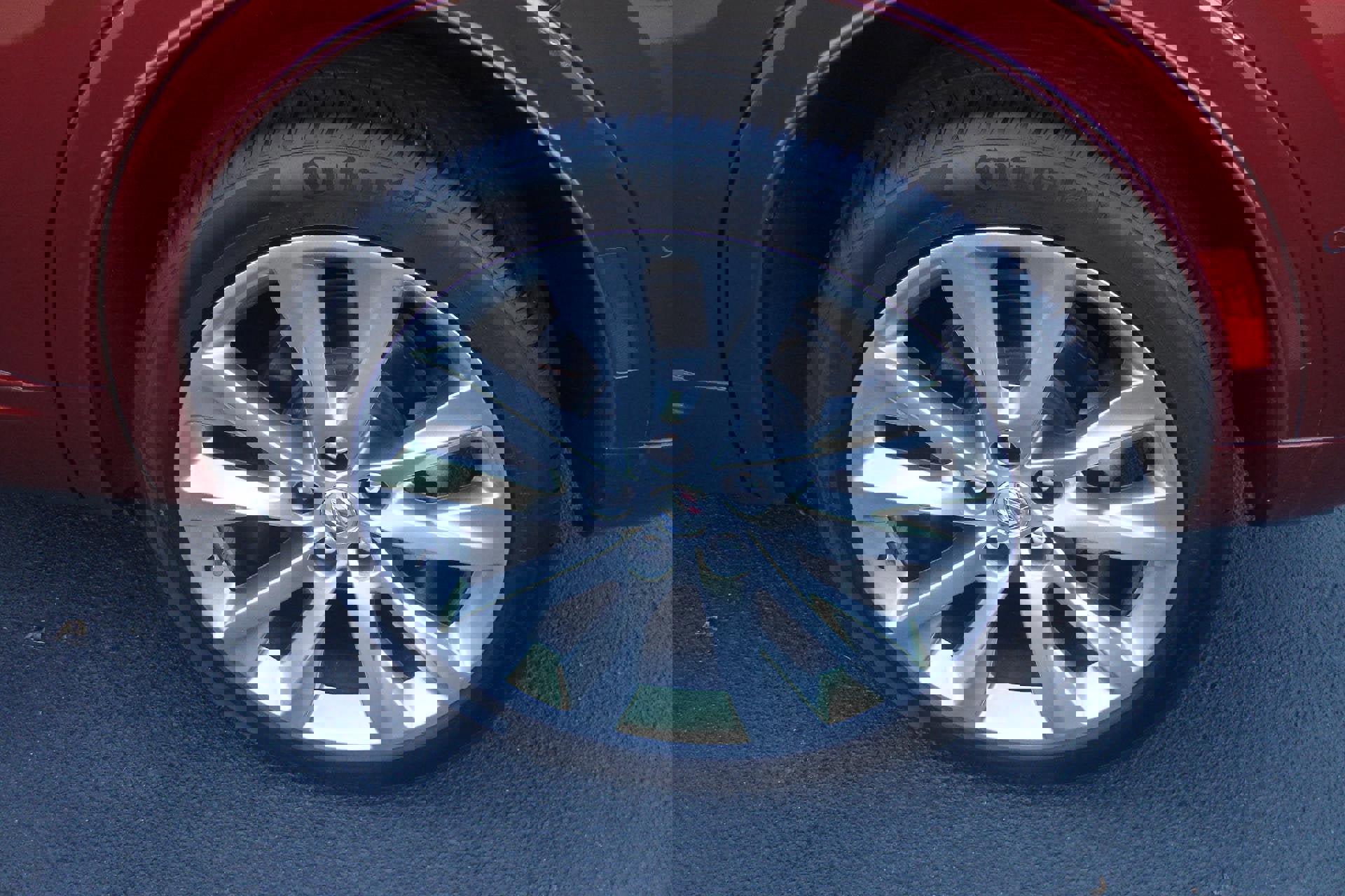 Used 2023 Buick Envision Avenir image 31