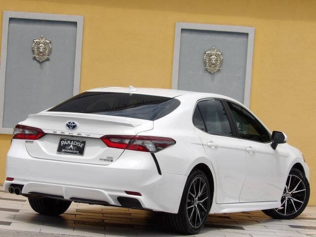 Used 2024 Toyota Camry SE FWD image 4