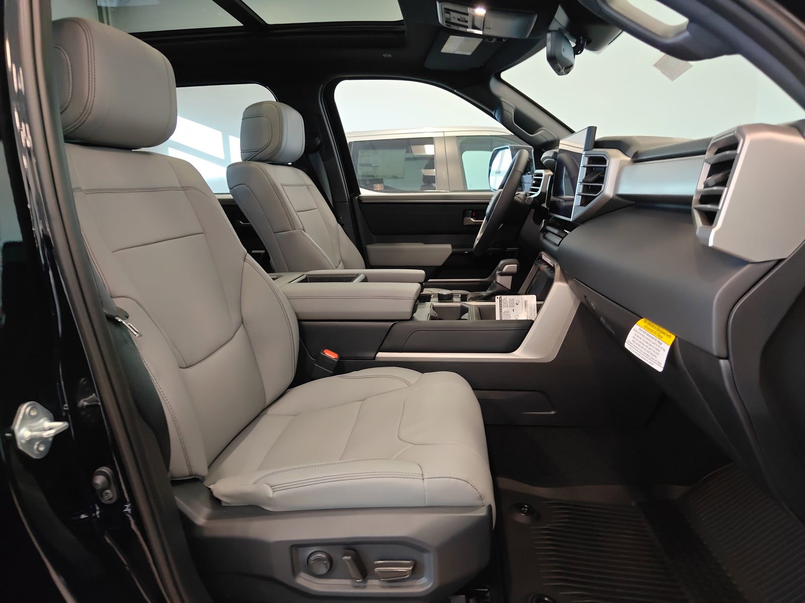 New 2026 Toyota Tundra Limited image 16