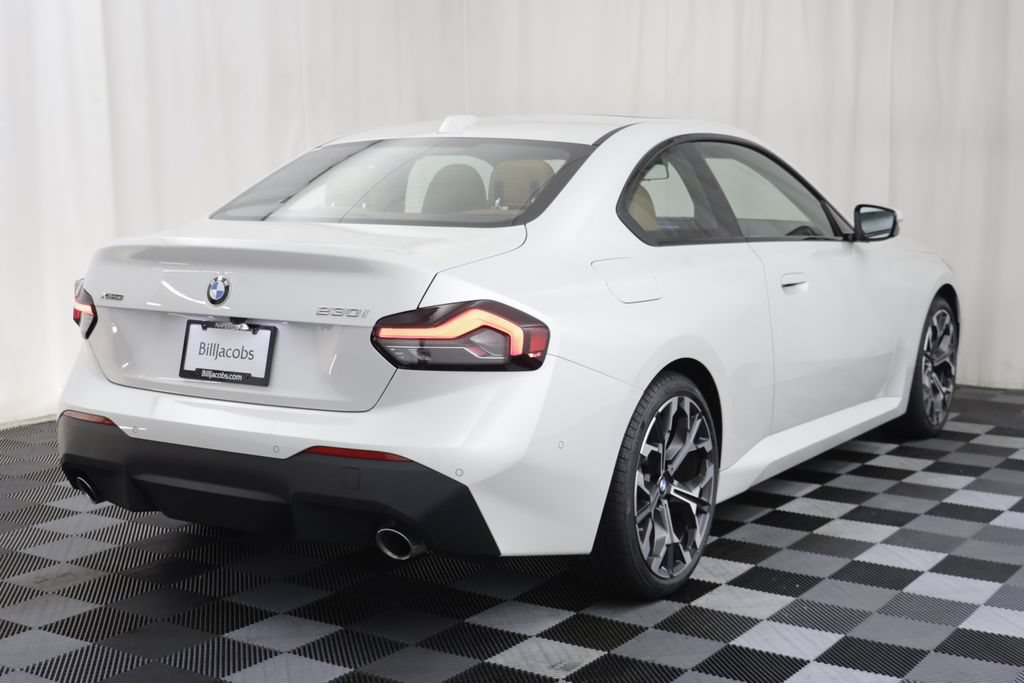 Used 2026 BMW 230i xDrive Coupe w/ Convenience Package AWD/4WD image 15