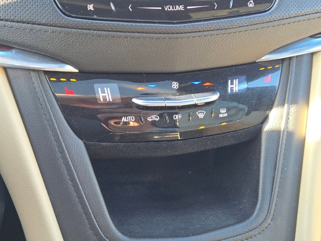 Used 2019 Cadillac XT5 Luxury image 29