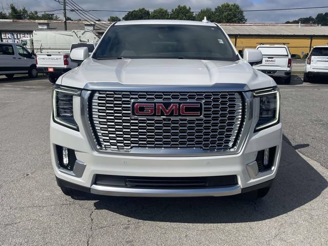 Used 2024 GMC Yukon Denali w/ Advanced Technology Package AWD/4WD image 10