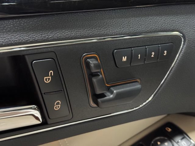 Used 2010 Mercedes-Benz E 350 4MATIC Sedan image 14