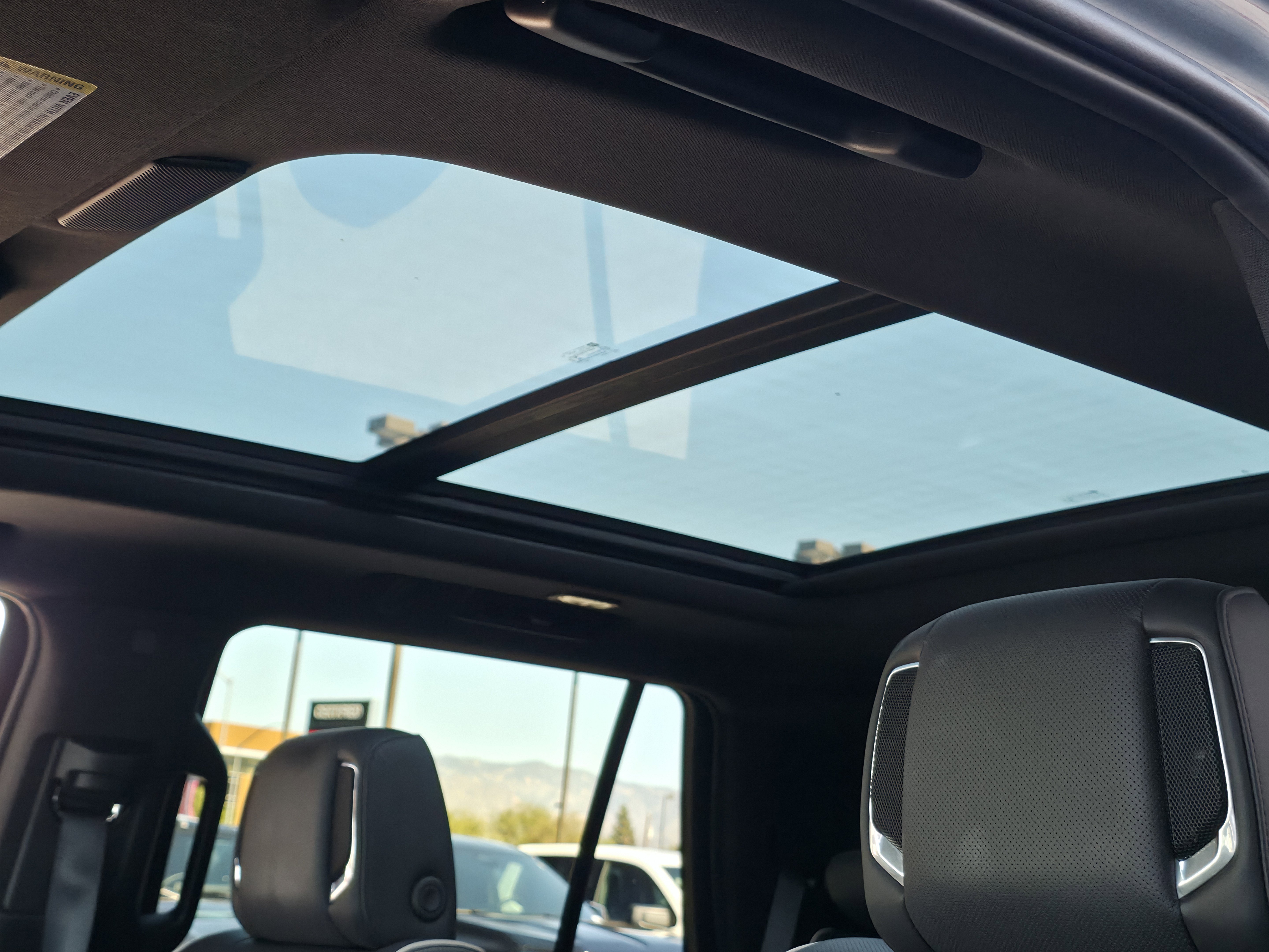 Used 2021 Cadillac Escalade Premium Luxury w/ Driver Assist Tech Package image 18