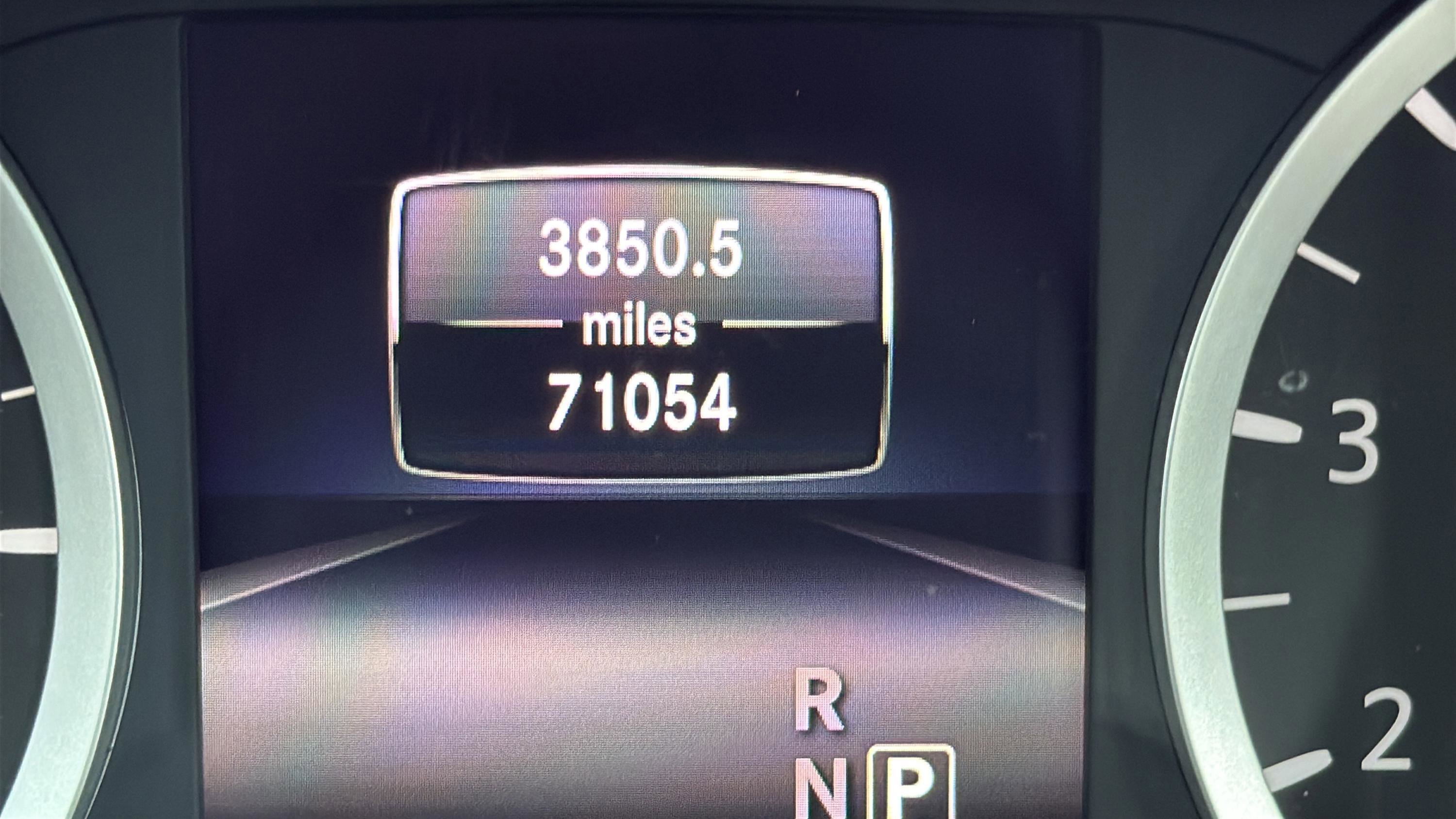 Used 2018 INFINITI QX30 Premium w/ Navigation Package image 17