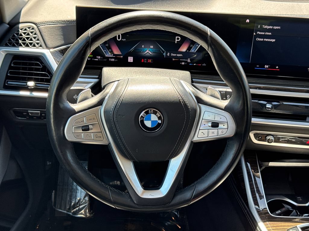 Used 2023 BMW X7 xDrive40i AWD/4WD image 24