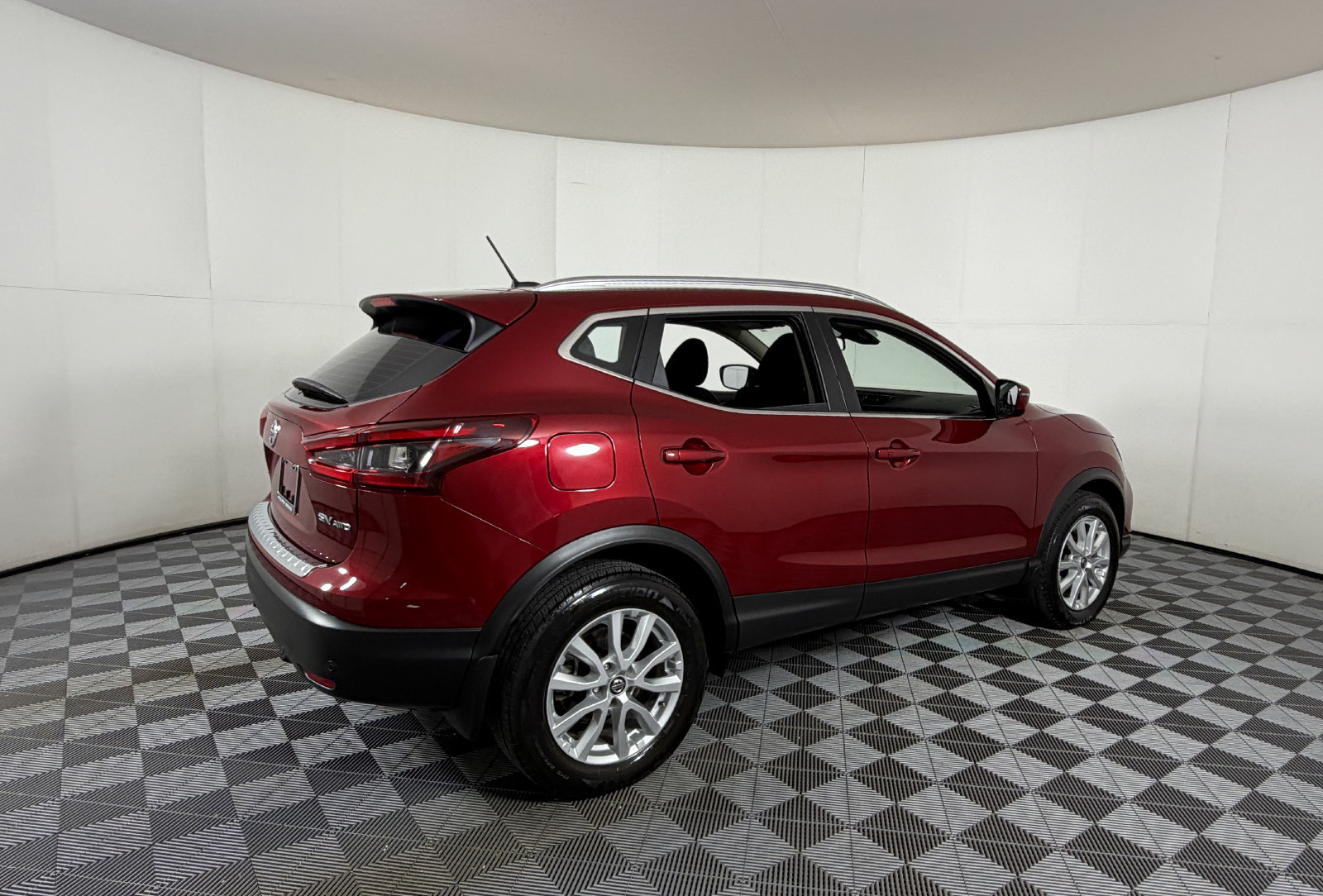 Used 2022 Nissan Rogue Sport SV AWD/4WD image 4