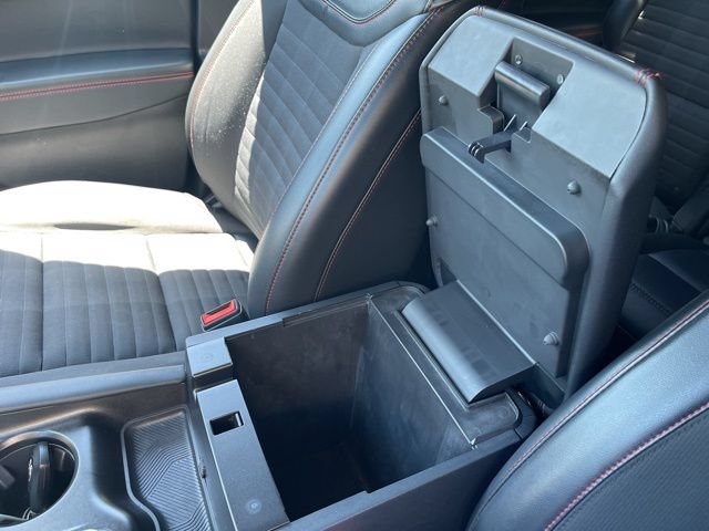 Used 2025 Ford Explorer ST-Line w/ ST-Line Street Pack AWD/4WD image 27