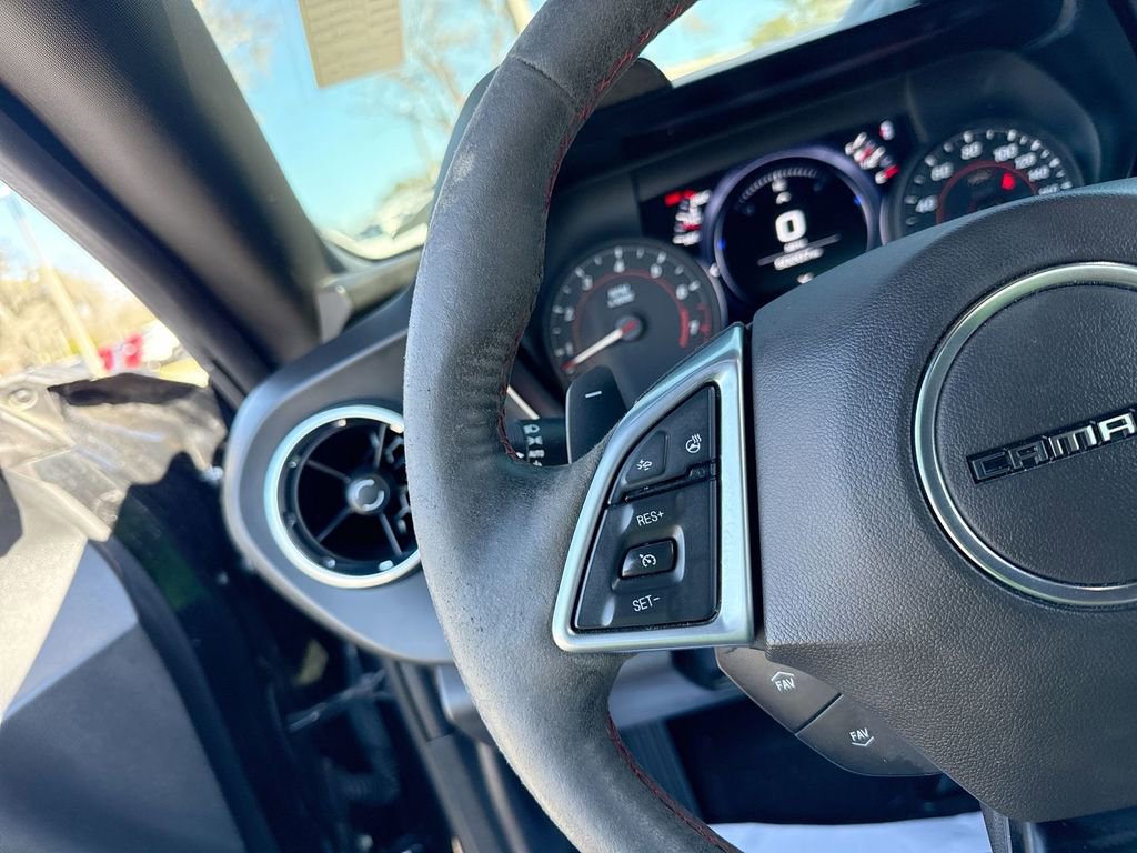 Used 2022 Chevrolet Camaro ZL1 image 13