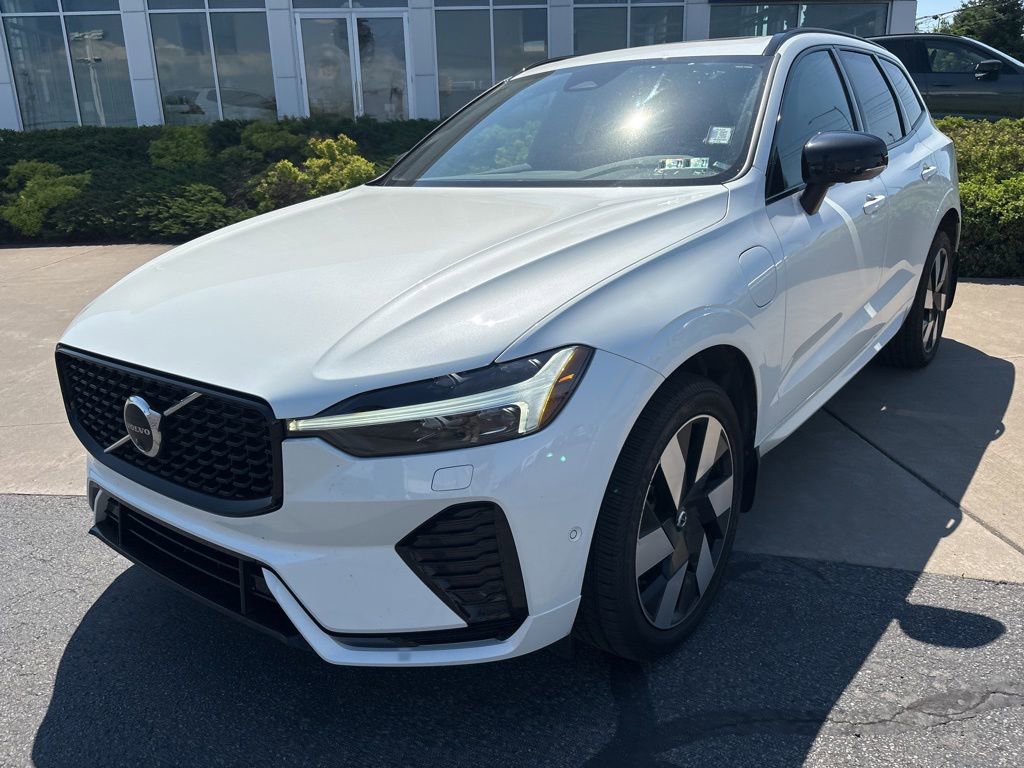 Certified 2024 Volvo XC60 T8 Plus w/ Protection Package Premier AWD/4WD image 2