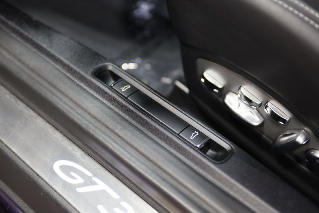Used 2018 Porsche 911 GT3 RWD image 28