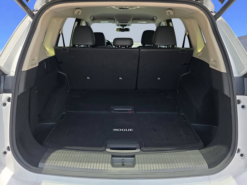 Used 2024 Nissan Rogue SL FWD image 30
