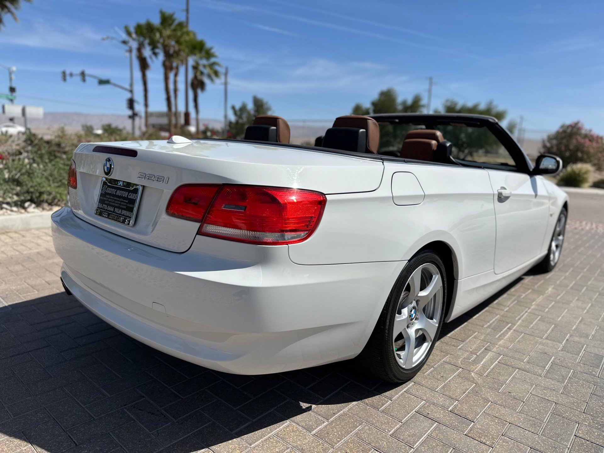 Used 2010 BMW 328i Convertible w/ Premium Pkg RWD image 34