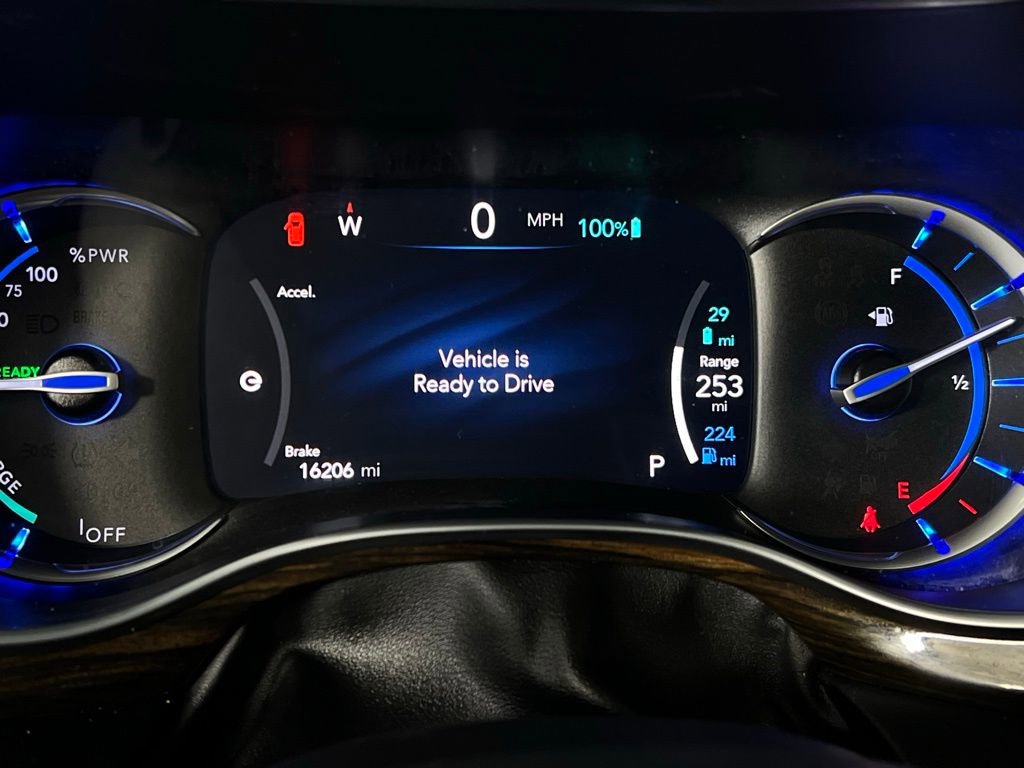 Used 2022 Chrysler Pacifica Pinnacle image 18